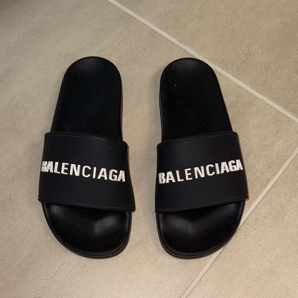 Balenciaga Black Logo Slides - Picture 6 of 6
